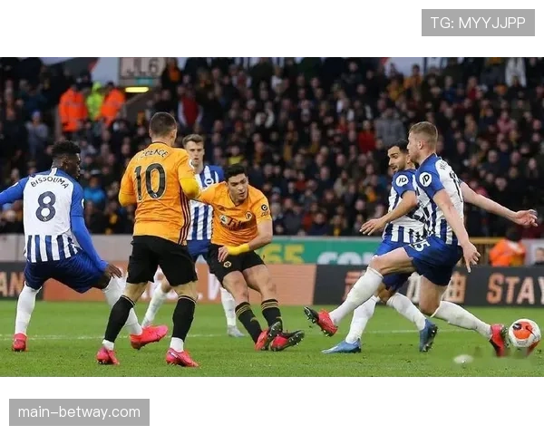 维拉客场挑战垫底狼队，欧冠席位争夺不容有失